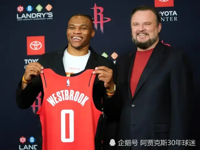 包含阿贾克斯内部会议纪要流出——今夜外线爆发，NBA季后赛使命明确，心理建设被强调的词条