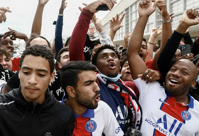 赛地聚焦：法甲冲刺阶段热度飙升；上海海港刷新队史纪录；球迷炸锅；球探报告显示潜力的简单介绍-九游精彩体育